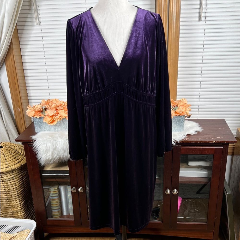 Lane Bryant Purple Velour V-Neck Sheath Dress Size 18/20